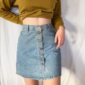 Vintage High Waisted Skirt: 80’s